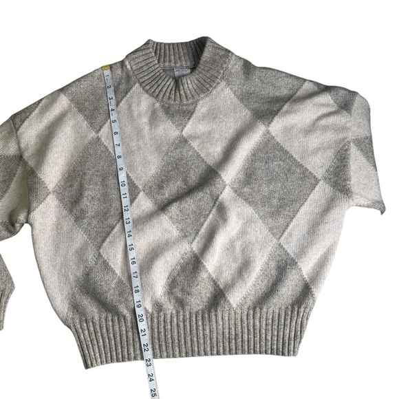 Pringle of Scotland x H&M Women’s Argyle Sweater. Size Medium - Picture 5 of 8